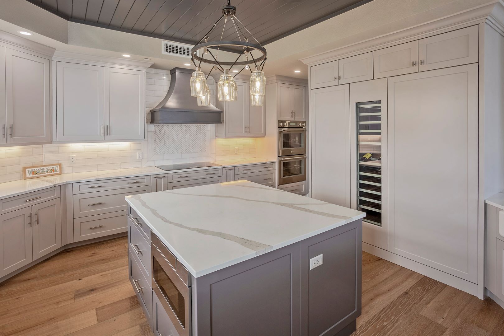 Modern open-concept kitchen