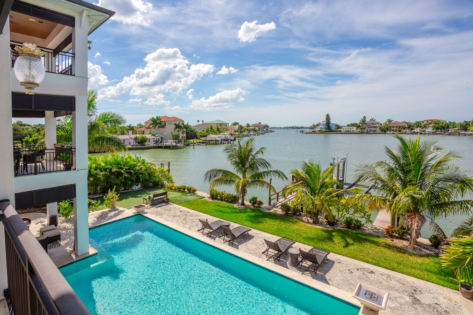 Private Resort with poolside