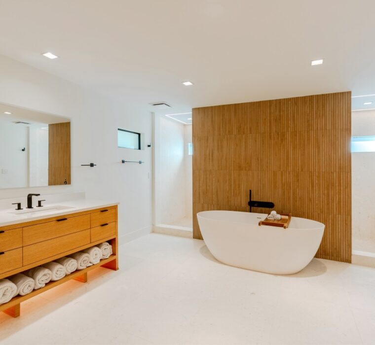 Elegant bathroom Remodel